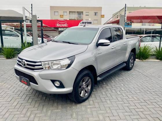 TOYOTA HILUX 2.8 SRV 4X4 CD 16V DIESEL 4P AUTOMÁTICO TOYOTA HILUX 2.8 SRV 4X4 CD 16V DIESEL 4P AUTOMÁTICO